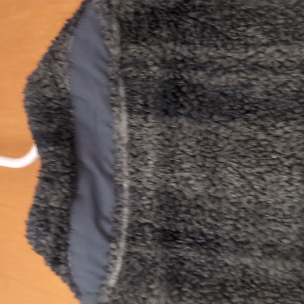 Eddie Bauer Green plaid sherpa - Picture 6 of 10
